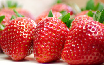 Картинка еда клубника земляника ягоды красный сочный