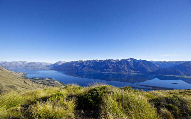 Обои картинки фото природа, реки, озера, new, zealand, lake, wakatipu, новая, зеландия, горы, озеро, пейзаж