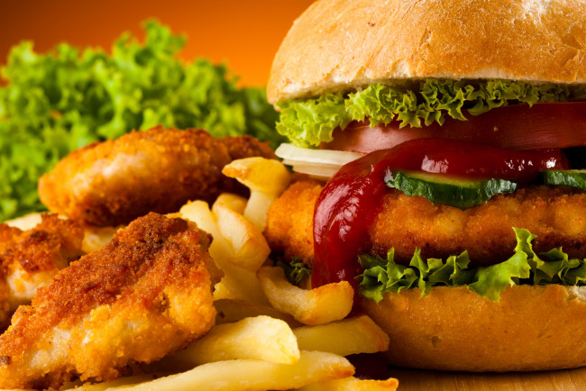 Обои картинки фото еда, бутерброды, гамбургеры, канапе, fast, food, гамбургер, картофель, фри, chicken, nuggets