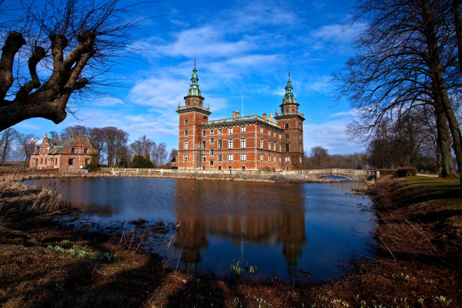 Обои картинки фото замок, trolle, sweden, города, дворцы, замки, крепости, ljungby, 