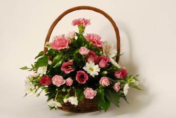 Картинка цветы букеты композиции букет розы гвоздики альстромерии корзина