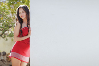 Картинка девушки li+moon красное платье