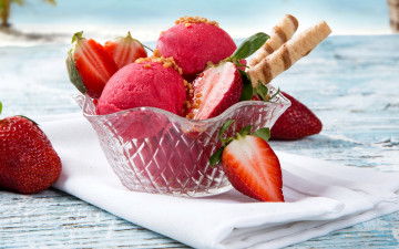 Картинка еда мороженое +десерты клубника печенье