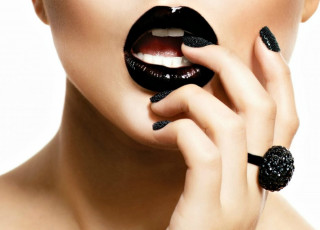 Картинка разное губы черная помада перстень