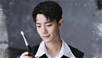 Картинка мужчины xiao+zhan актер лицо зубная щетка