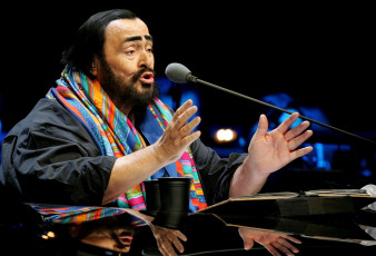 Картинка музыка luciano pavarotti тенор опера певец