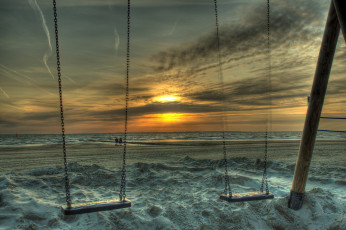 Картинка sunset природа восходы закаты качели пляж закат фигуры