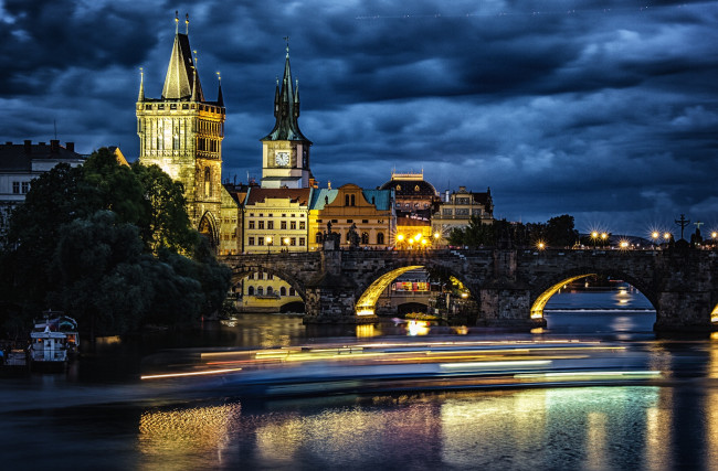 Обои картинки фото города, прага, Чехия, мост, река, ночь