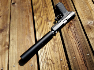 Картинка оружие пистолеты тень доски глушитель пистолет glock 21