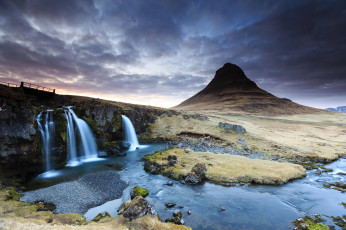 Картинка природа водопады исландия облака закат kirkjufell весна река водопад вулкан гора