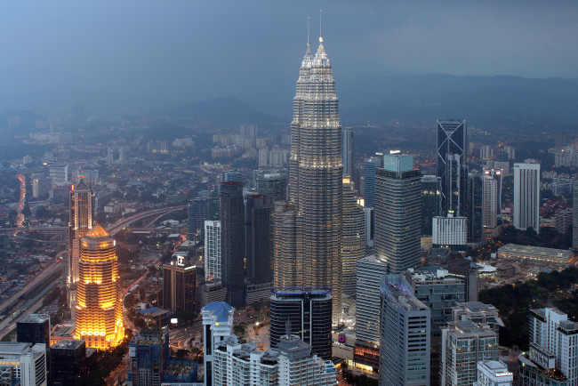 Обои картинки фото kuala lumpur, города, куала-лумпур , малайзия, панорама, небоскребы