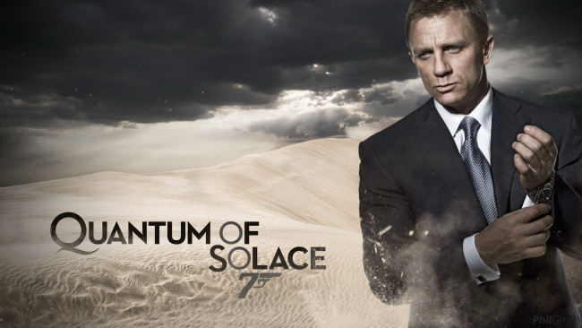 Обои картинки фото кино фильмы, 007,  quantum of solace, пустыня, костюм, джеймс, бонд