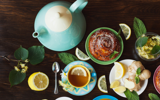 Обои картинки фото еда, напитки,  чай, булочка, чай, имбирь, лимон, мята