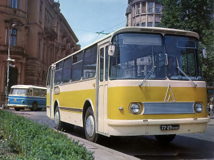 Картинка лаз 695н автомобили автобусы
