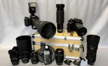 Картинка «nikon» бренды nikon футляр для оборудования фотоэкспонометр вспышка фотоаппараты объективы