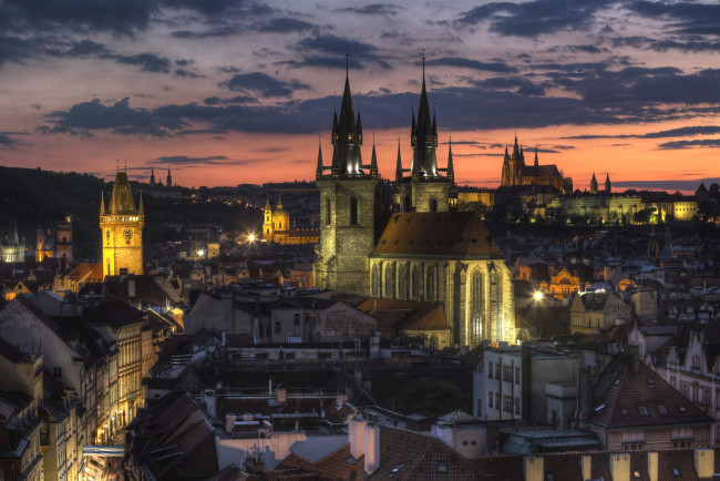 Обои картинки фото города, прага, Чехия, панорама, ночь, крыши