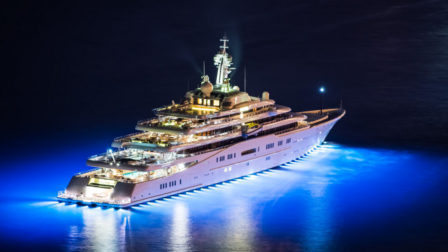 Обои картинки фото yacht eclipse, корабли, Яхты, подсветка, яхта, море, ночь