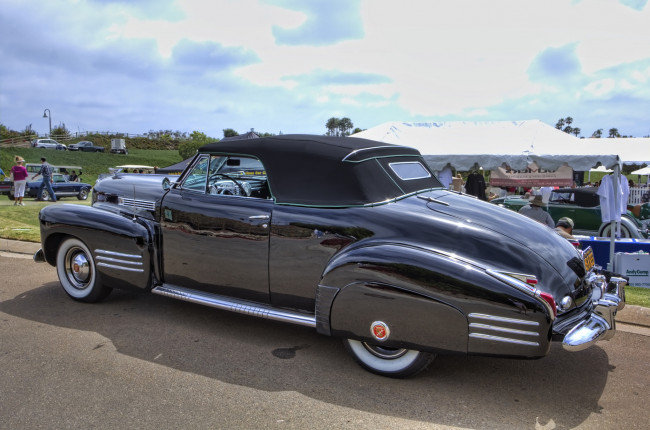 Обои картинки фото 1941 cadillac series 62 convertible coupe, автомобили, выставки и уличные фото, автошоу, выставка