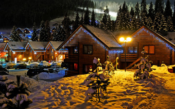 обоя праздничные, новогодние пейзажи, снег, christmas, зима, snow, winter, fir, mountain, горы, дома, рождество