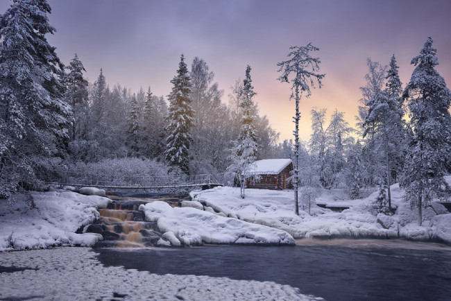 Обои картинки фото природа, зима, снег, деревья, мост, водопад, карелия