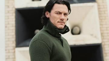 обоя luke evans, мужчины, мужчина, валлийский, актер, люк, джордж, эванс, знаменитость, певец