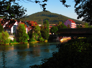 Картинка города пейзажи дома гора мост река