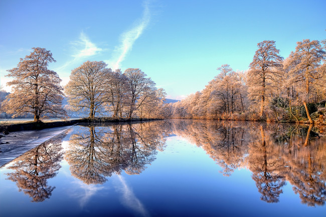 Обои картинки фото природа, зима, вода, иней, отражение