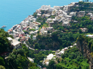Картинка амальфи++италия города амальфийское+и+лигурийское+побережье+ италия горы дома море амальфи