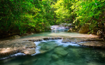 обоя природа, радуга, тайланд, листья, зелень, деревья, водопады, река