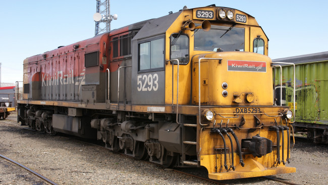 Обои картинки фото kiwirail dxb 5293 locomotive, техника, локомотивы, рельсы, локомотив, железная, дорога