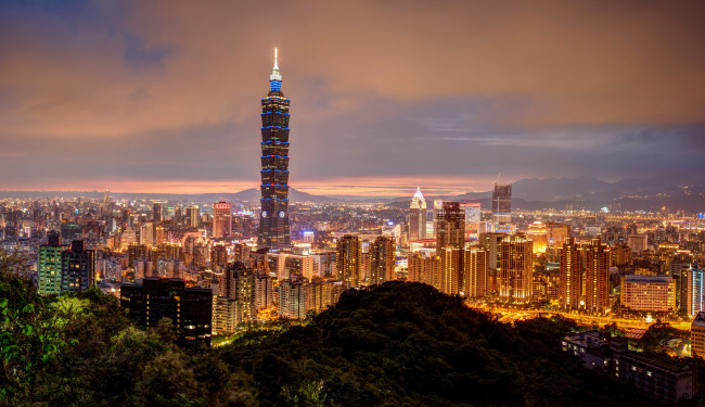 Обои картинки фото taipei city,  taiwan, города, тайбэй , тайвань, ночь, небоскребы, дома, китай, огни