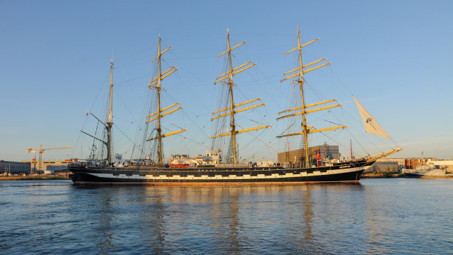 Обои картинки фото kruzenshtern , крузенштерн, корабли, парусники, четырехмачтовый, россия, барк, учебный