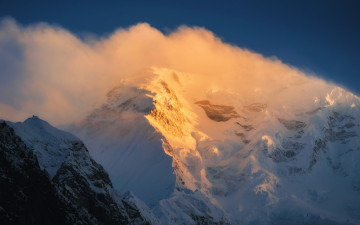 Картинка природа горы вершина гора снег