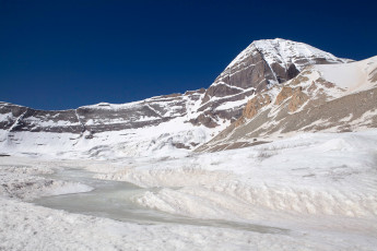 Картинка тибет +ледник+полунг природа горы вид вершина паломничество кайлас снег гора