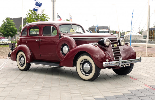 Обои картинки фото studebaker president 1937, автомобили, выставки и уличные фото, история, ретро, автошоу, выставка
