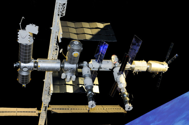 Обои картинки фото international space station, космос, космические корабли,  космические станции, станция