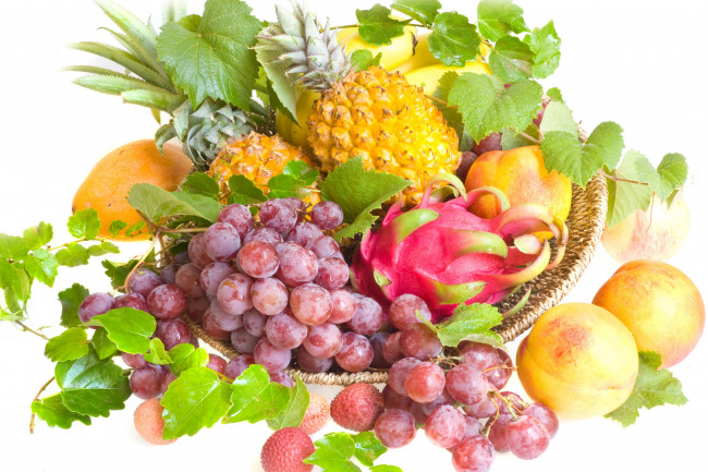 Обои картинки фото еда, фрукты,  ягоды, питахайя, ананасы, личи, сливы, виноград