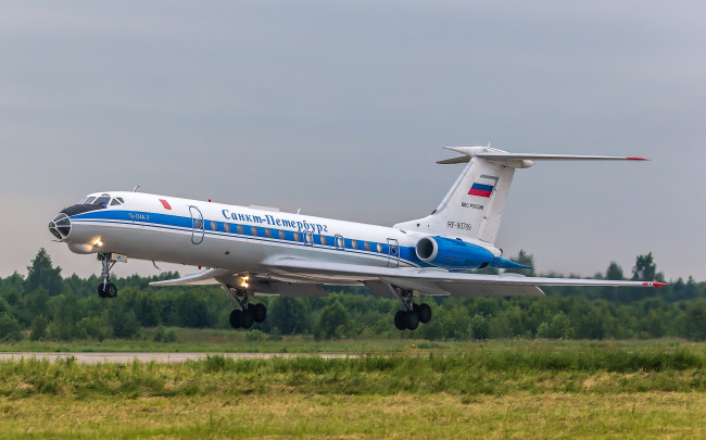 Обои картинки фото tu-134ak, авиация, пассажирские самолёты, авиалайнер