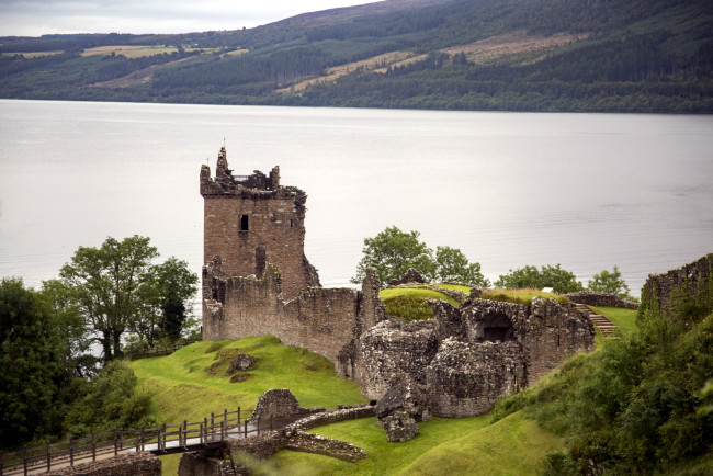 Обои картинки фото urquhart castle scotland, города, замки англии, urquhart, castle, scotland