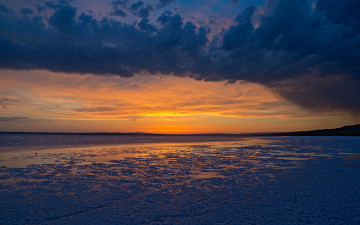 Картинка lake tuz turkey природа восходы закаты озеро туз турция закат