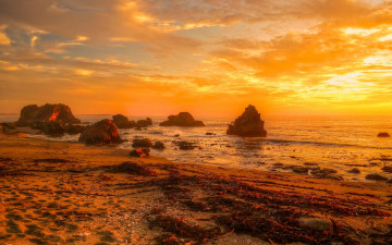 Картинка природа восходы закаты море камни пляж вечер