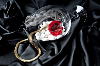 Картинка разное украшения +аксессуары +веера цепочка бокал камни роза