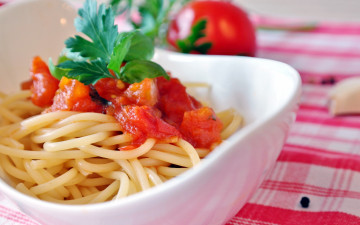 обоя еда, макаронные блюда, базилик, спагетти, помидор