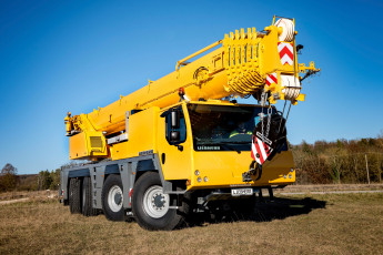 Картинка техника краны liebherr