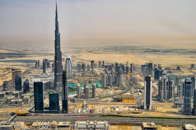 Обои картинки фото города, дубай , оаэ, бурдж, халифа, сверхвысотный, небоскреб, 828, метров, дубай, многоэтажное, здание, высокое, сооружение, единственный, 163, этажный, город, современные, здания