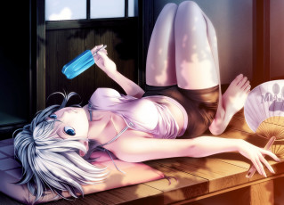 Картинка аниме *unknown другое жара лежа девушка мороженое веер rezi