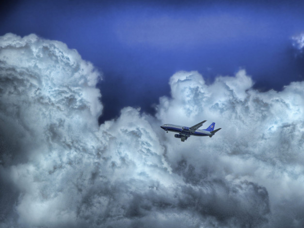 Обои картинки фото облаках, авиация, пассажирские, самолёты, самолет, облака, полет, небо