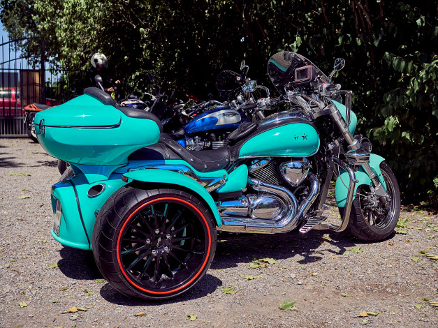Обои картинки фото мотоциклы, трёхколёсные мотоциклы, трехколеска