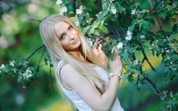 Картинка -Unsort+Блондинки девушки unsort блондинки цветы дерево