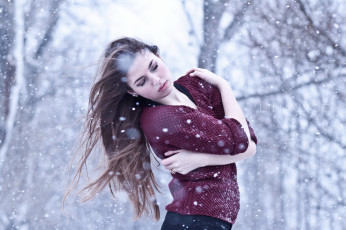 Картинка девушки -unsort+ брюнетки +шатенки снег зима лина элис девушка